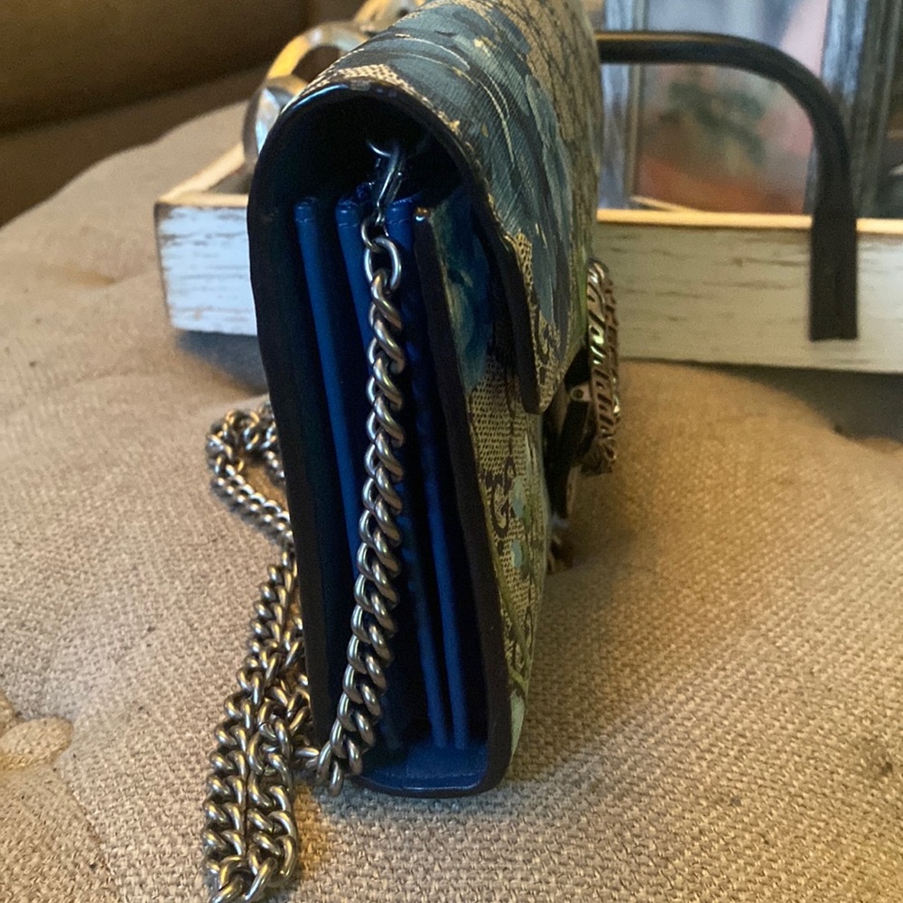 Gucci Blue Blooms GG Supreme Canvas Dionysus Wallet On Chain - Picture 7 of 13